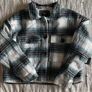 Hurley Plaid Puffer Jacket in Black, Blue, and White